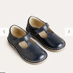 Mini Boden Leather T-bar Flats 33 US 2